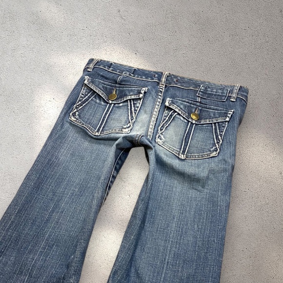 !! SOLD DO NOT BUY !! Gap “Limited Edition” Low Rise Bootcut Jeans - Picture 3 of 7